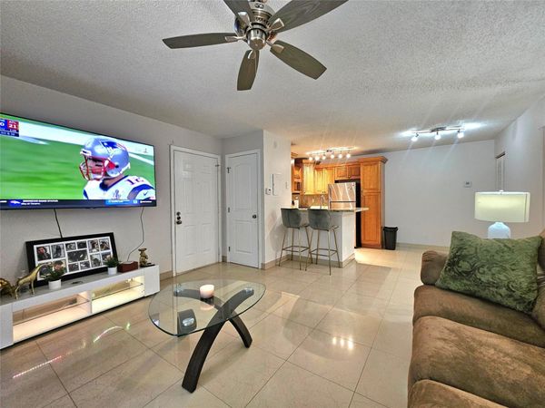 701 Lyons Road, Unit 13103, Coconut Creek, FL 33063