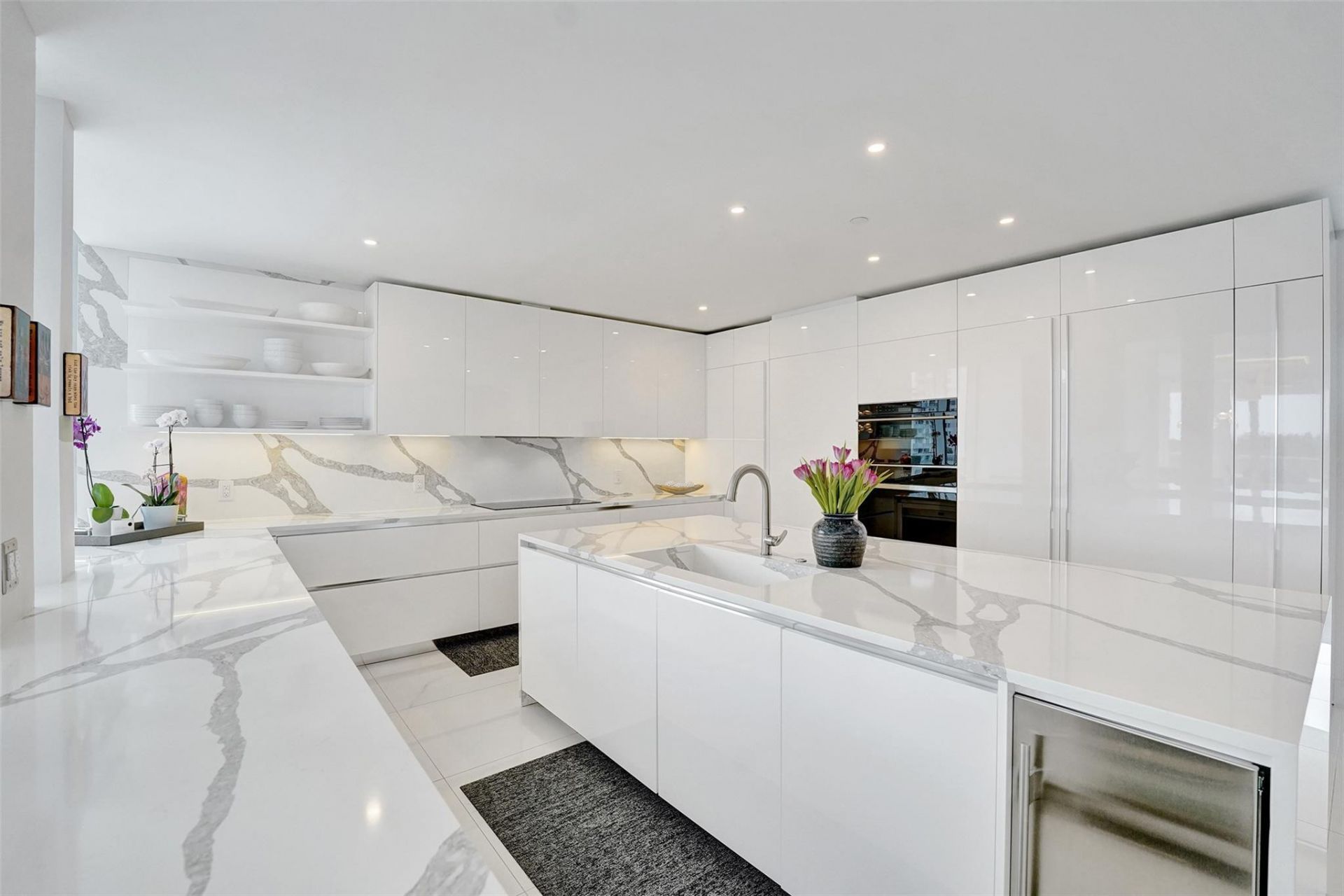 920 Intracoastal Drive, Unit 503, Fort Lauderdale, FL 33304 Photo