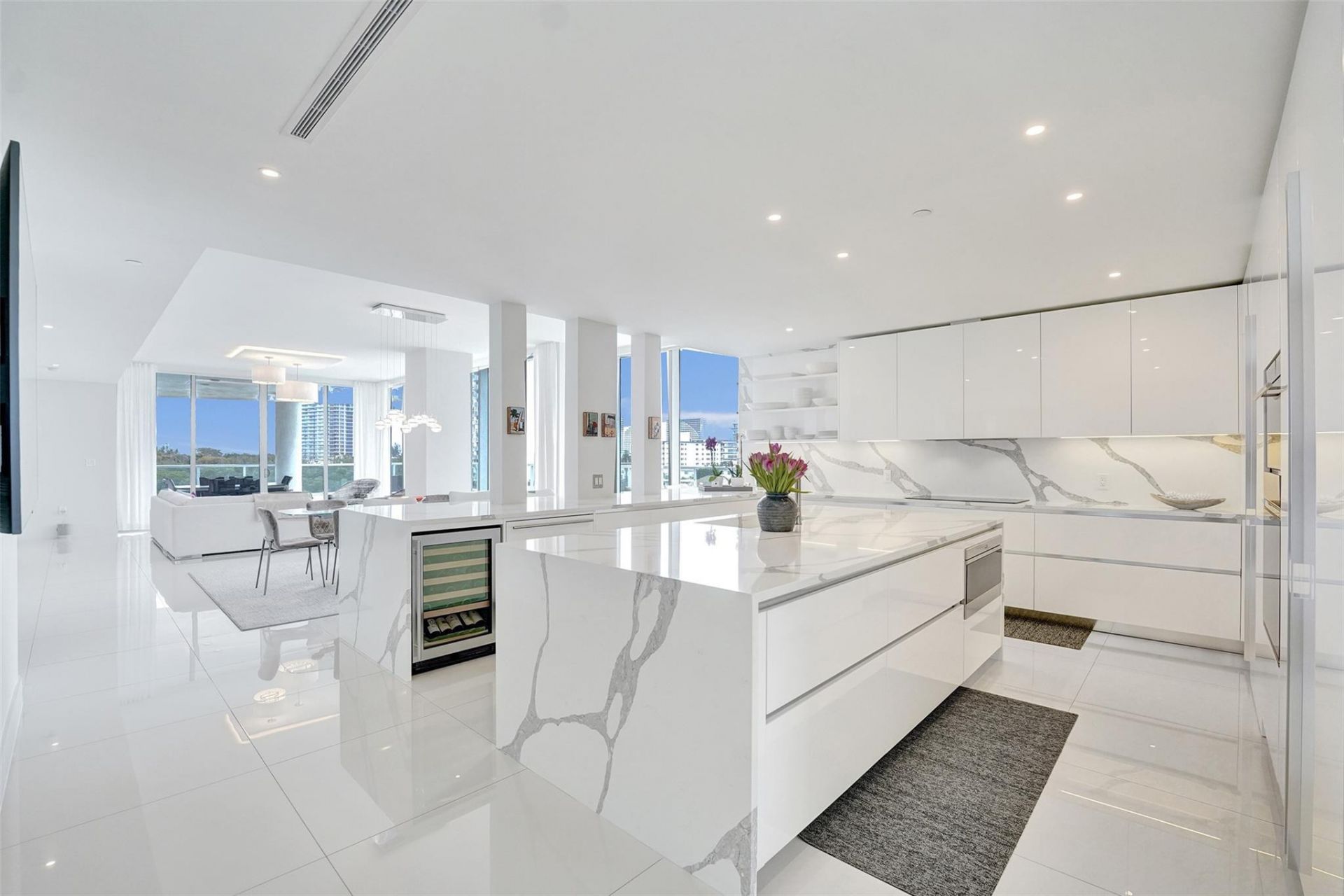 920 Intracoastal Drive, Unit 503, Fort Lauderdale, FL 33304 Photo