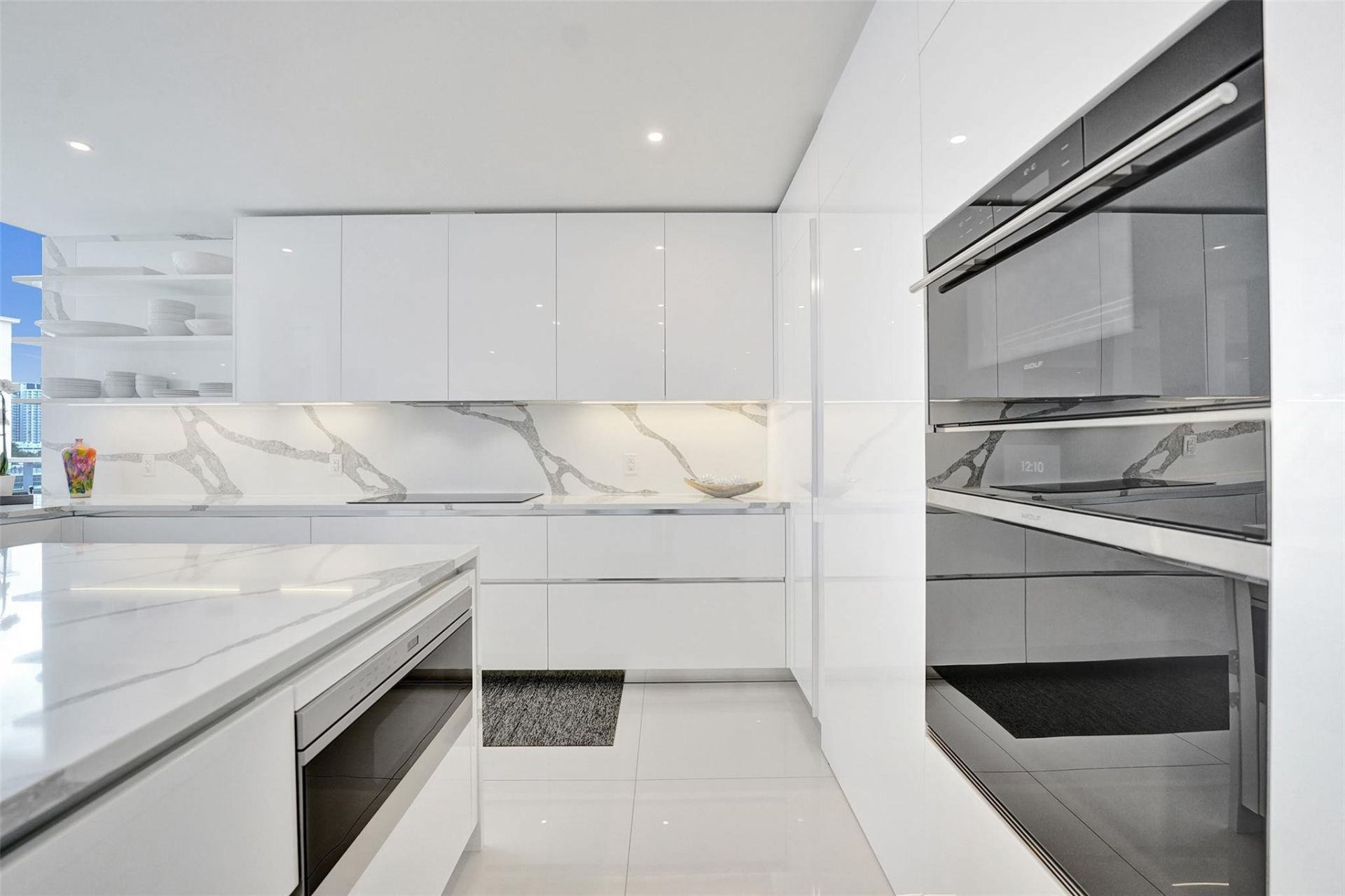 920 Intracoastal Drive, Unit 503, Fort Lauderdale, FL 33304 Photo