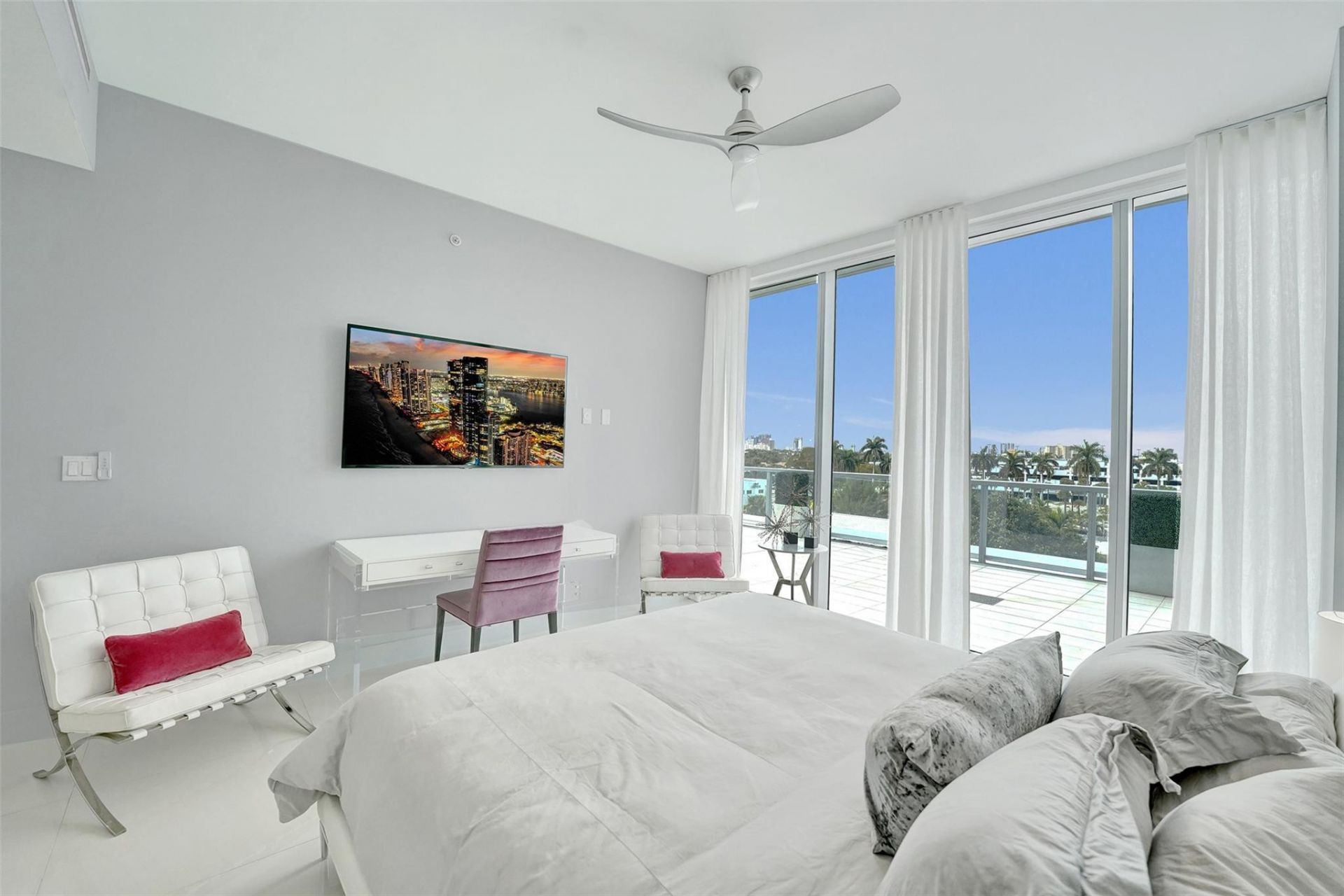 920 Intracoastal Drive, Unit 503, Fort Lauderdale, FL 33304 Photo