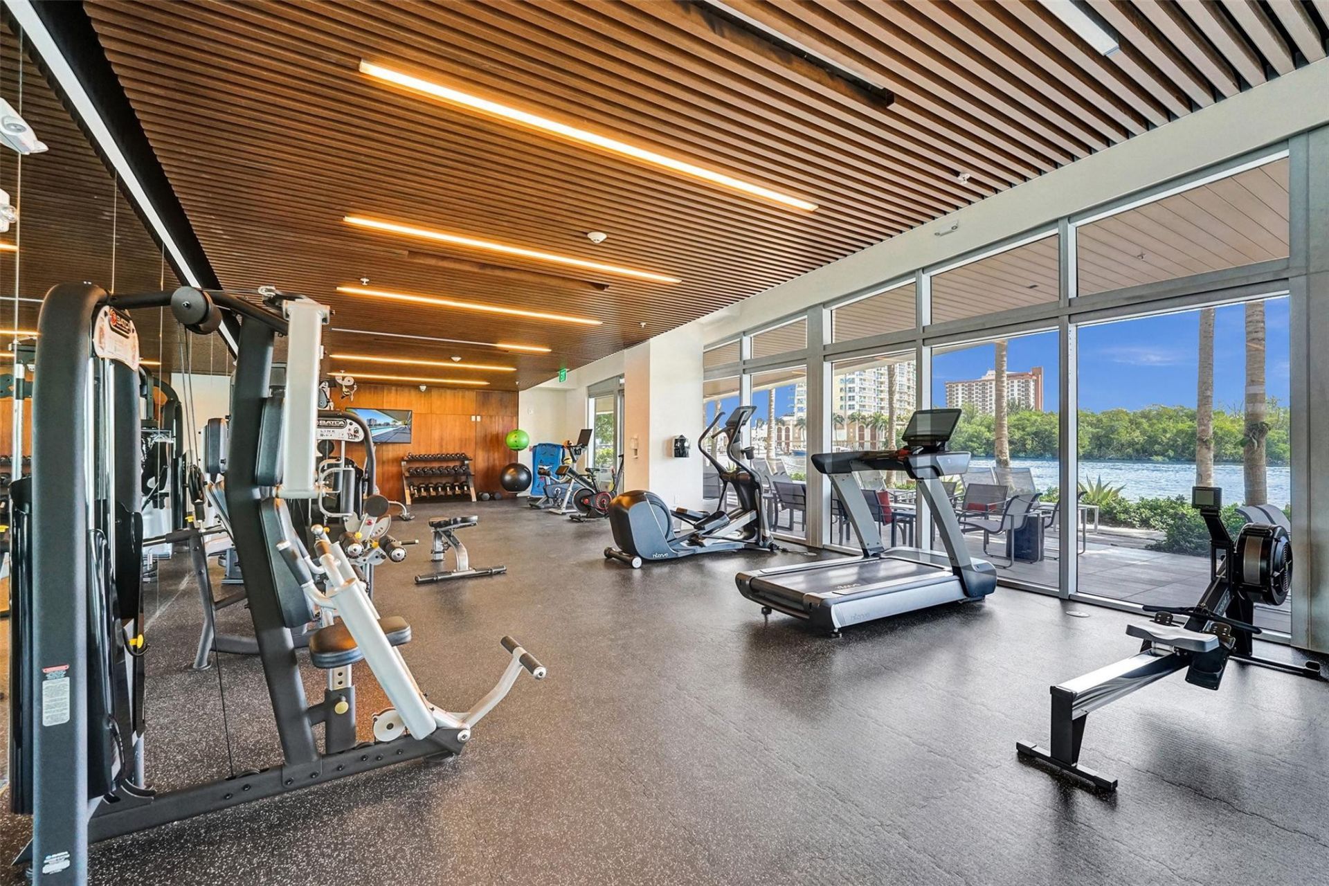 920 Intracoastal Drive, Unit 503, Fort Lauderdale, FL 33304 Photo