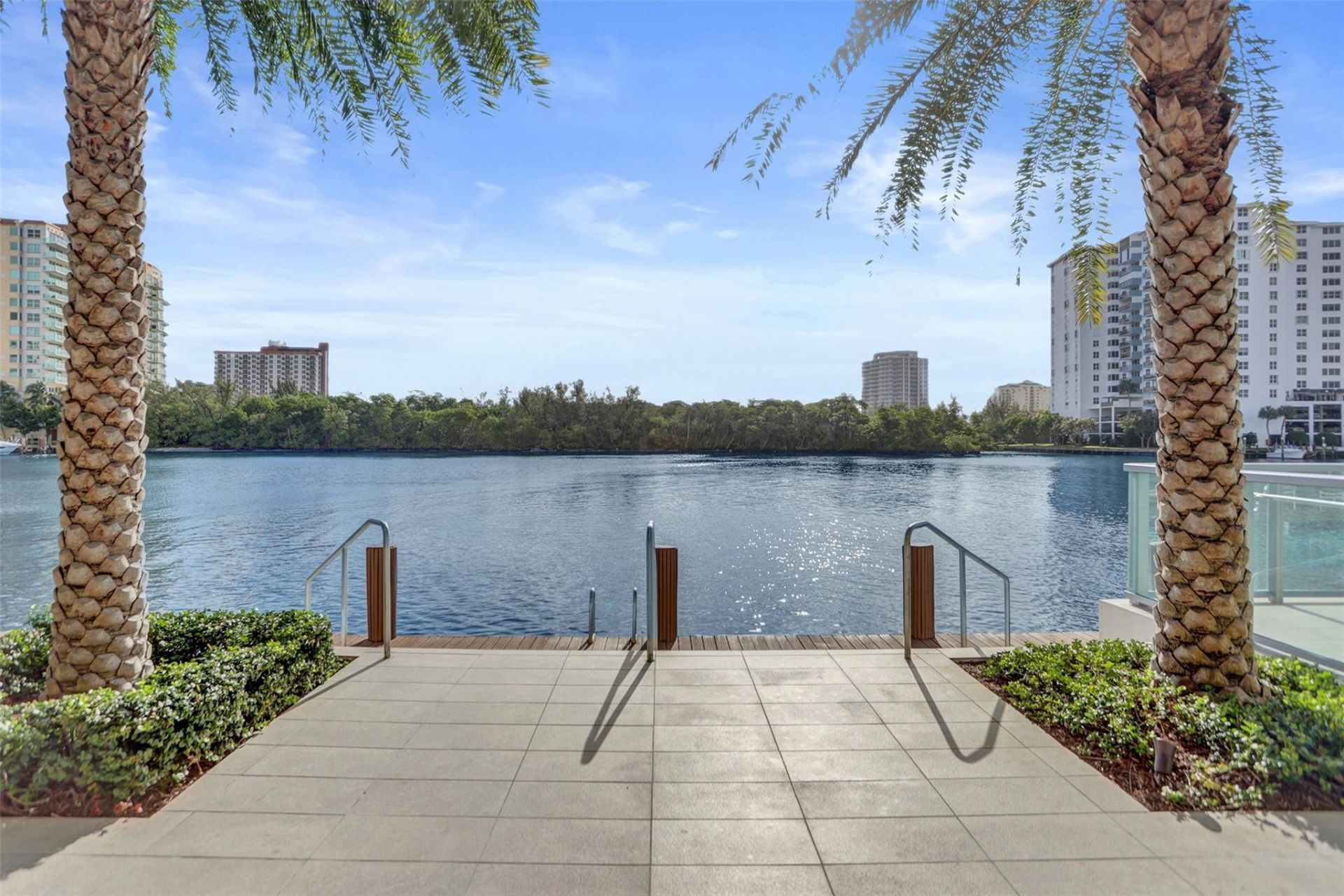 920 Intracoastal Drive, Unit 503, Fort Lauderdale, FL 33304 Photo
