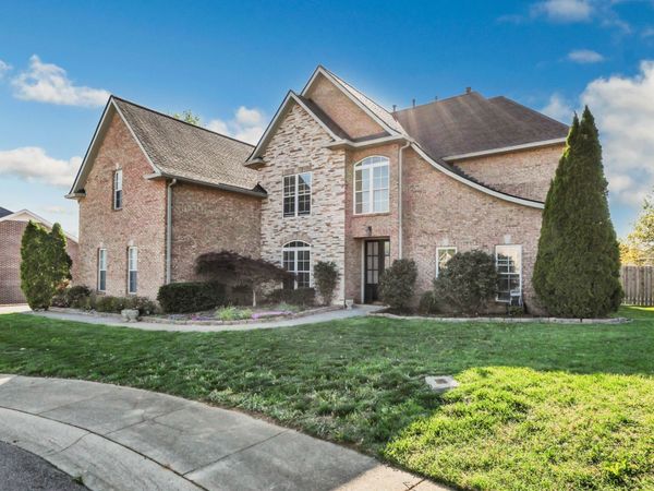 132 Lyme Dr , Clarksville, TN 37043
