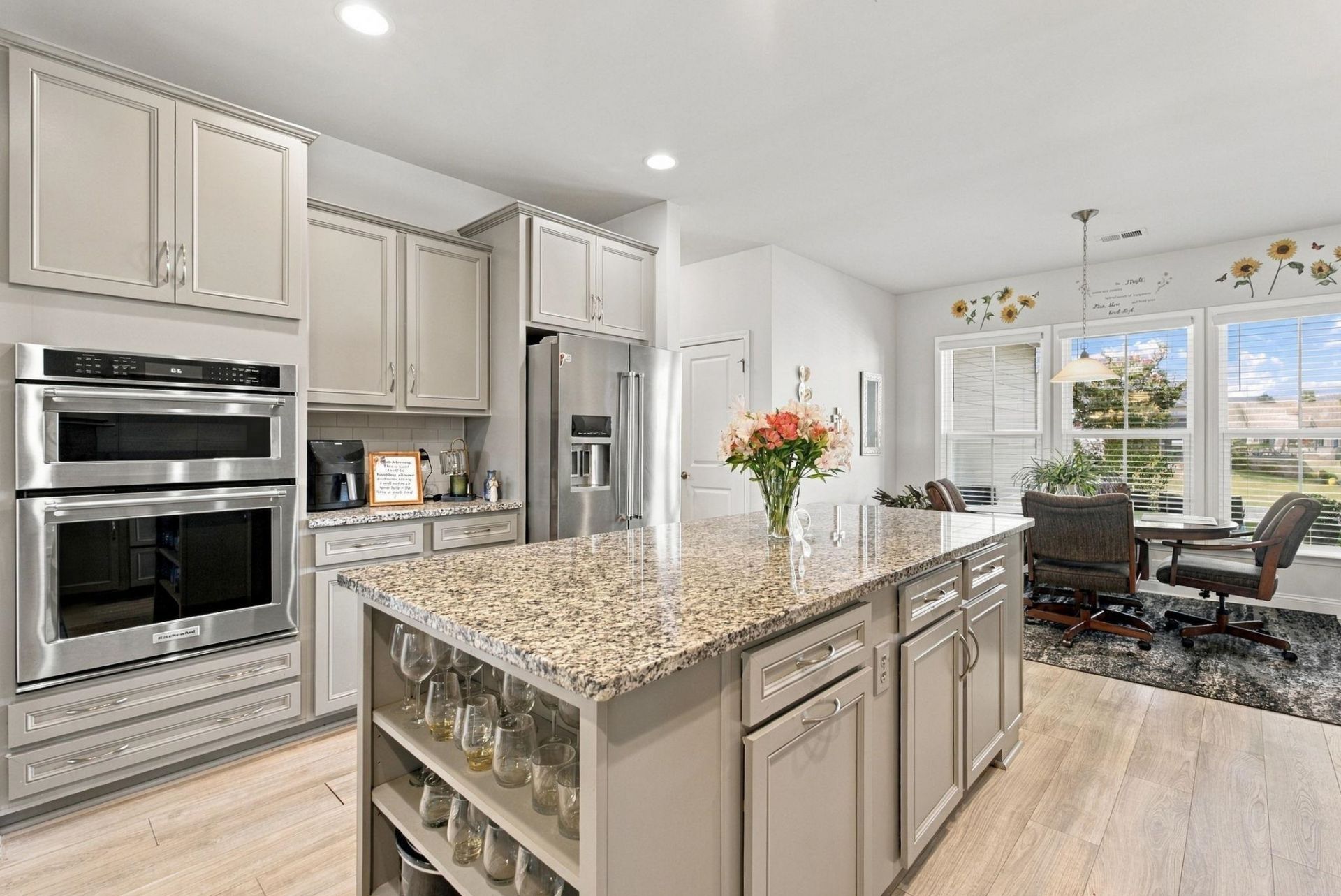 1210 Glarentza St. Photo 11