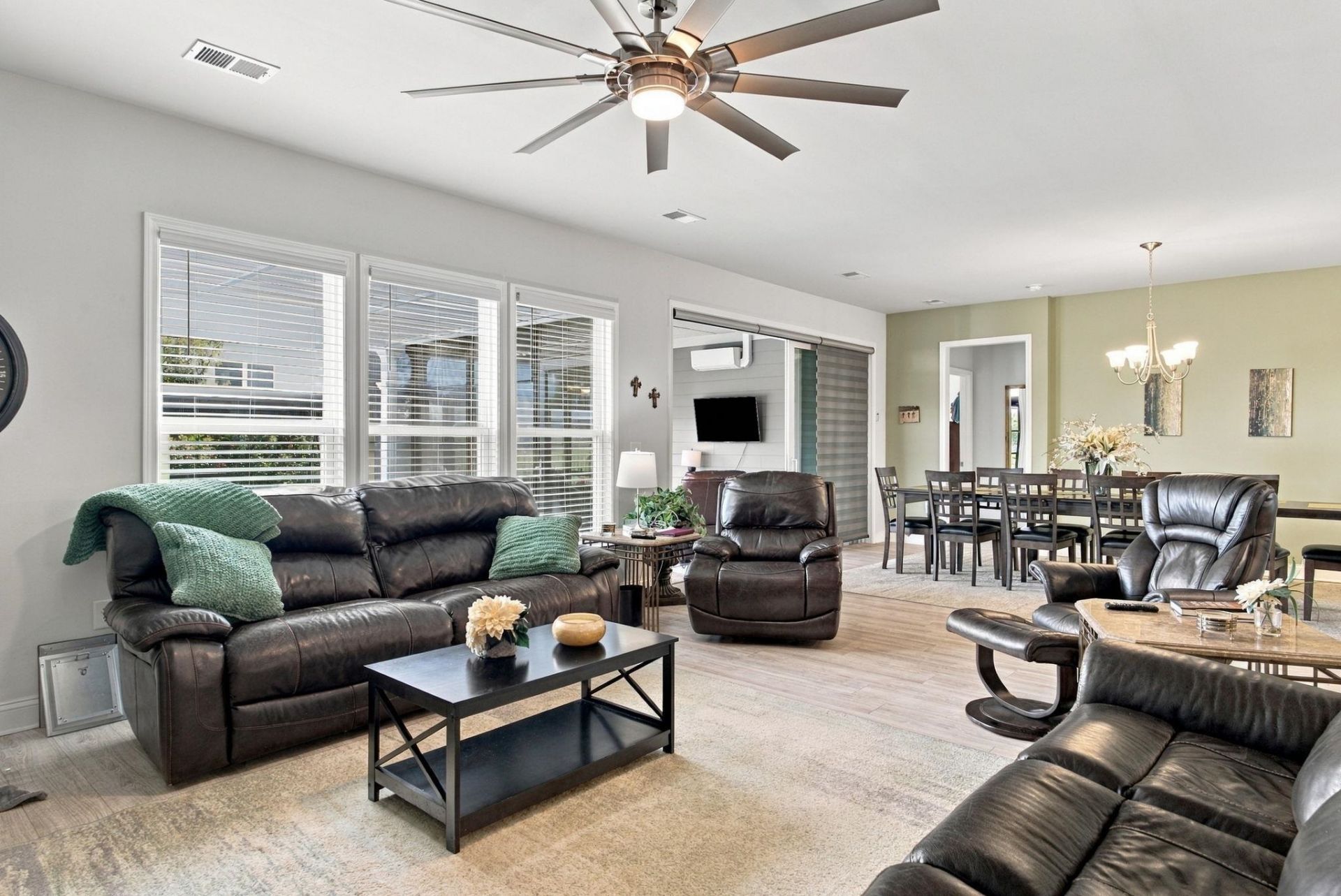 1210 Glarentza St. Photo 21