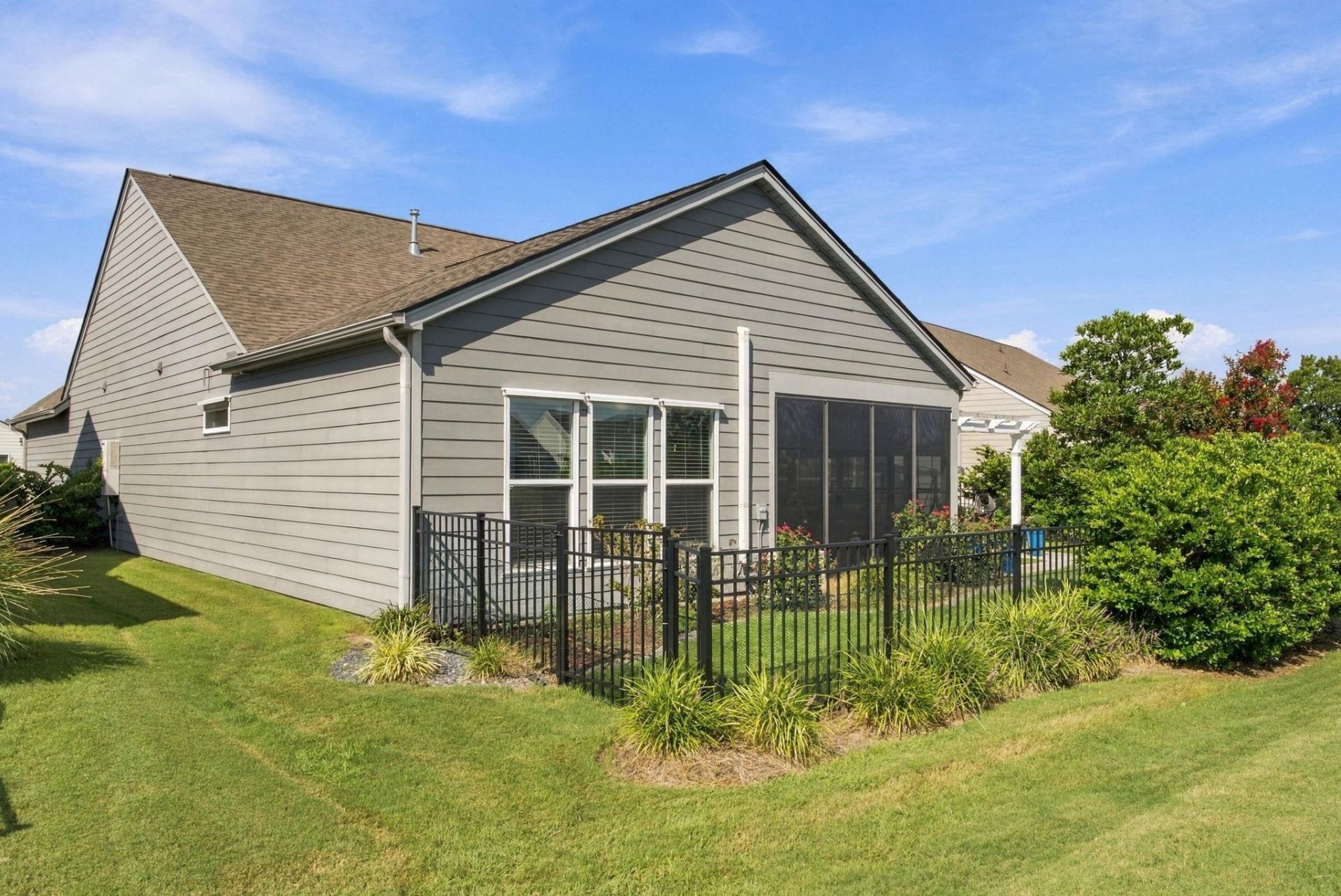 1210 Glarentza St. Photo 58