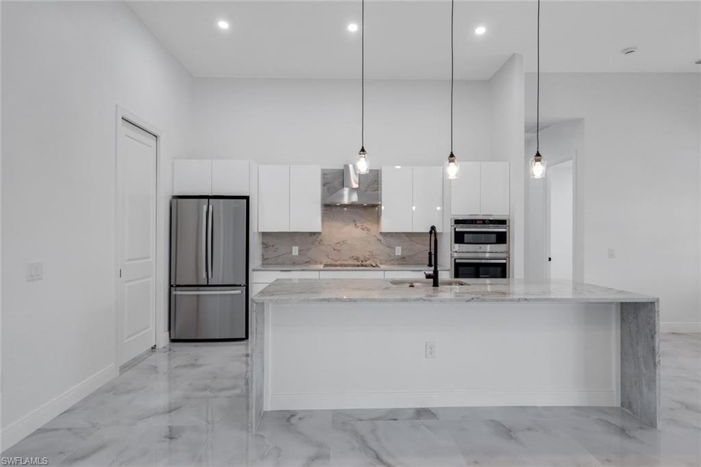 215 SW 37th Ln, Cape Coral, FL 33914 Photo