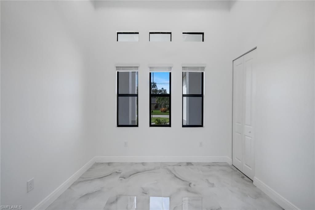 215 SW 37th Ln, Cape Coral, FL 33914 Photo