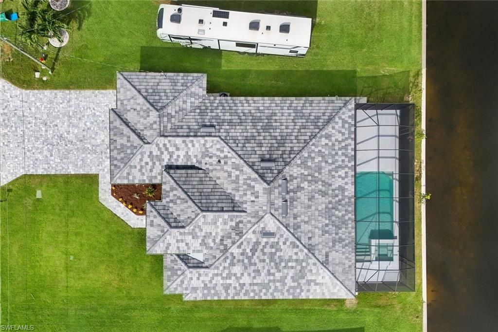 215 SW 37th Ln, Cape Coral, FL 33914 Photo