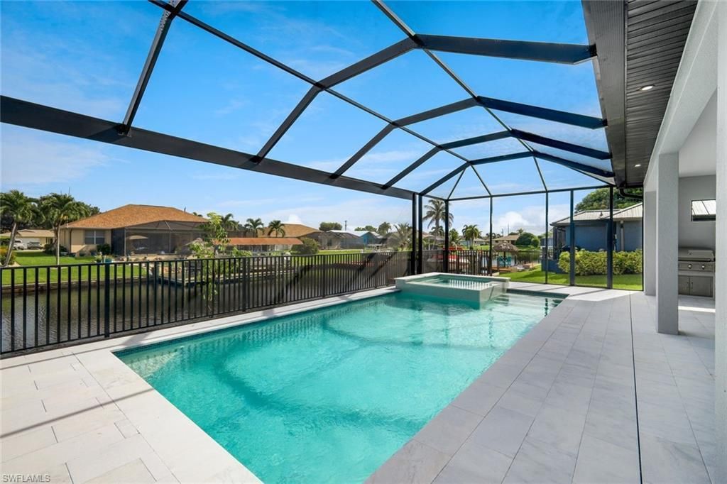 215 SW 37th Ln, Cape Coral, FL 33914 Photo