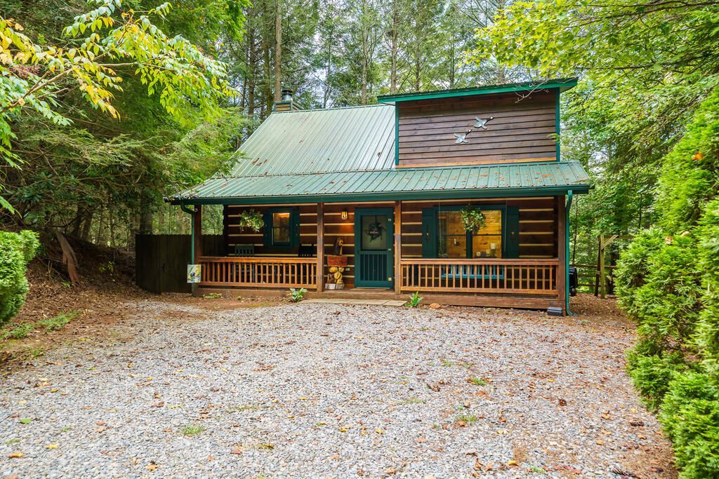 488 Whispering Pine Lane Cherrylog, GA 30522