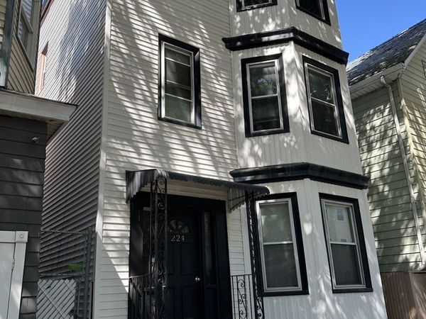 244 Chelsea Street, Unit 3, Boston, MA 02128