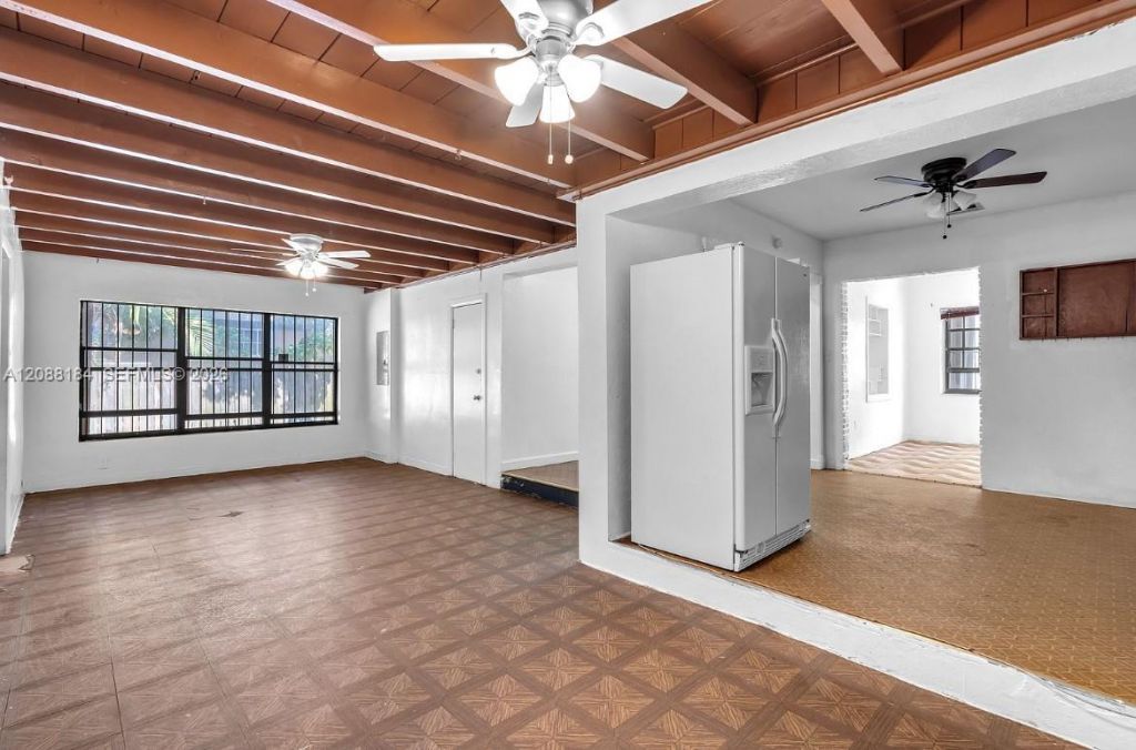 576 NW 147th St, Unit a, Miami, FL 33168 Photo