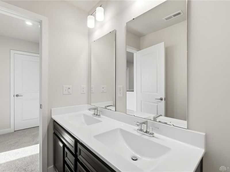 4335 Windflower Drive, Tipp City, OH 45371 Photo 46