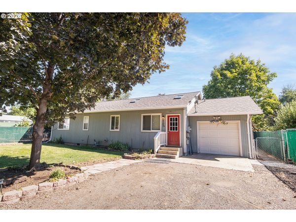 2707 N 4TH ST, La Grande, OR 97850