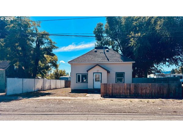 1380 ALDER ST, Elgin, OR 97827