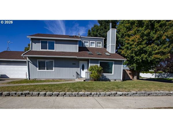 2309 M CT, La Grande, OR 97850