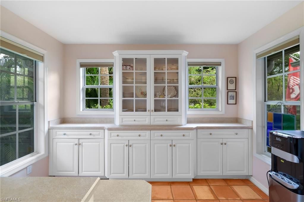494 Chatham Cir, Naples, FL 34110 Photo