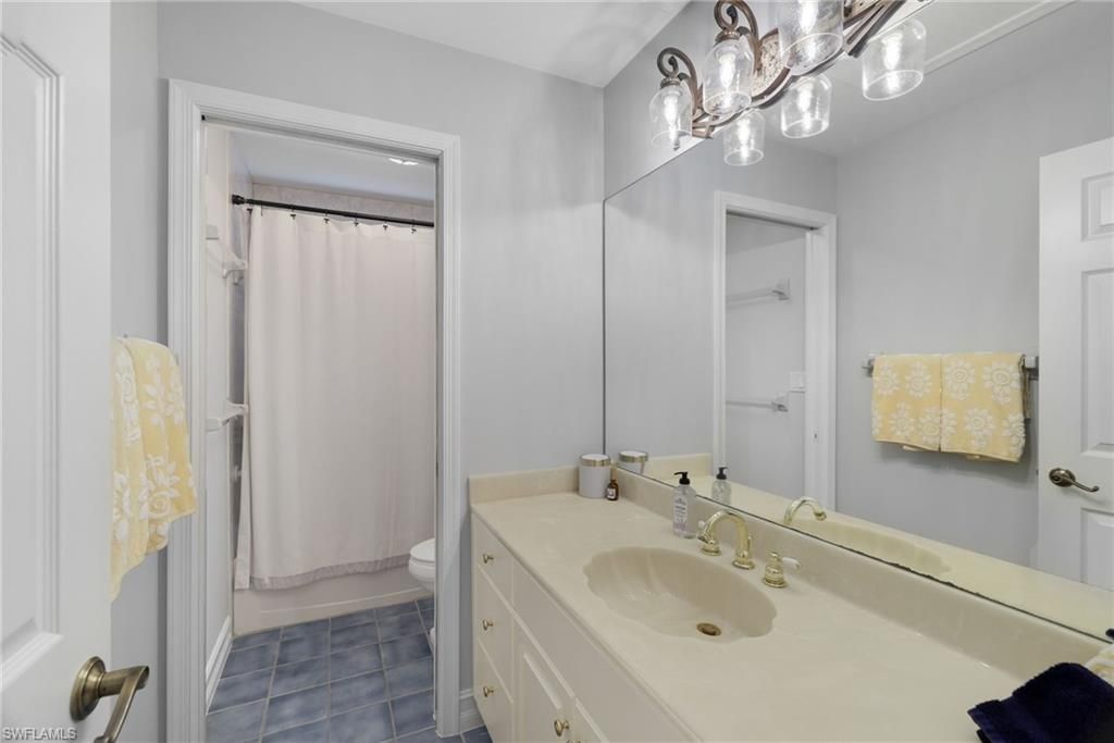 494 Chatham Cir, Naples, FL 34110 Photo