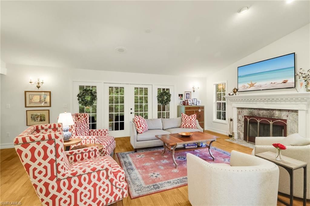 494 Chatham Cir, Naples, FL 34110 Photo