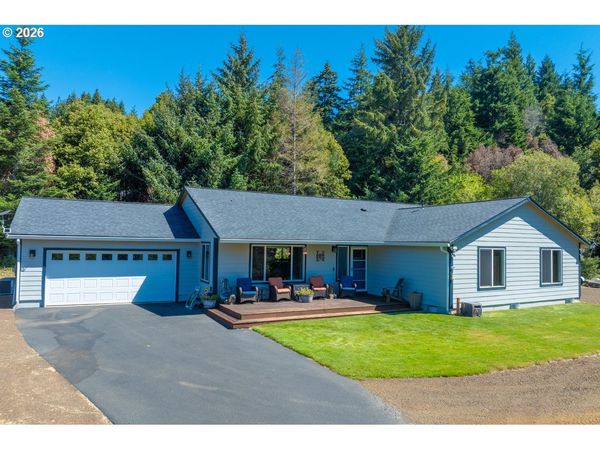 28241 HUNTER CREEK HTS, Gold Beach, OR 97444