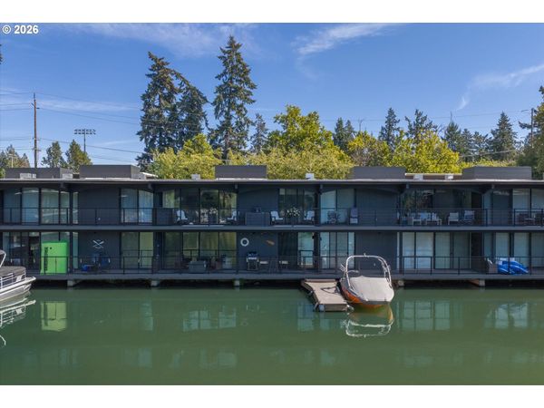 668 MCVEY AVE, Unit 52, Lake Oswego, OR 97034