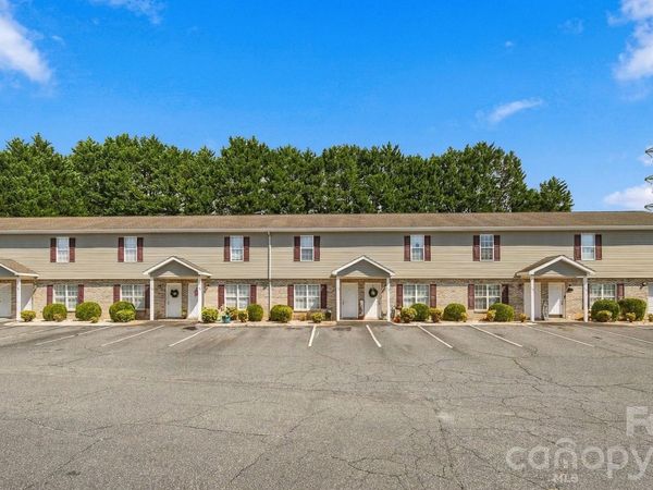 102 King Henry Lane, Granite Falls, NC 28630