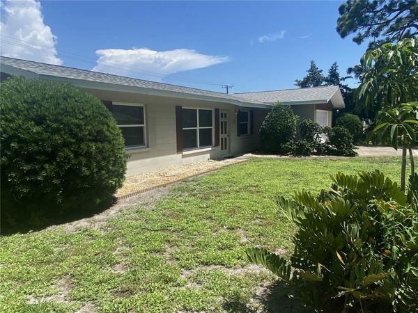605 RAVENNA STREET , VENICE, FL 34285