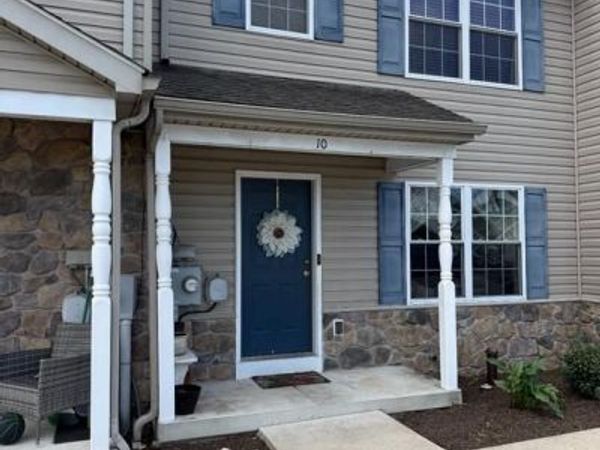 10 E NINTH, WAYNESBORO, PA 17268