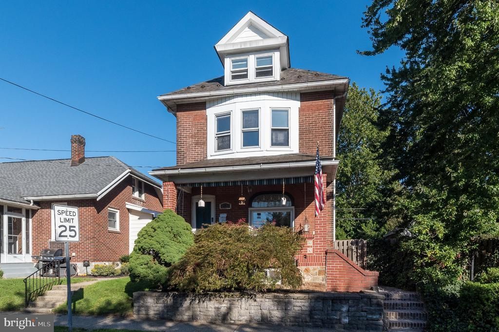 1331 EASTON ROAD , HELLERTOWN, PA 18055