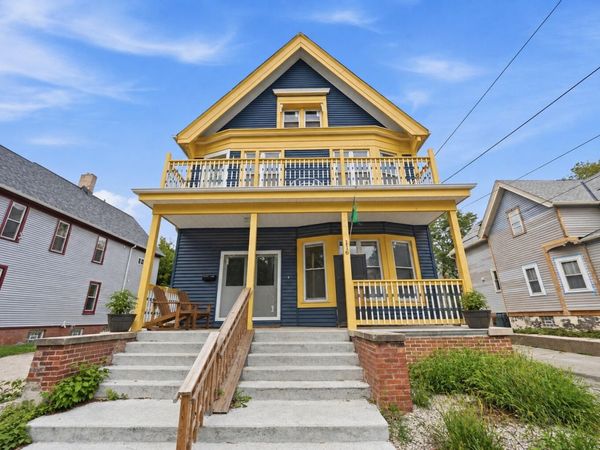 116 E Meinecke Ave, Milwaukee, WI 53212