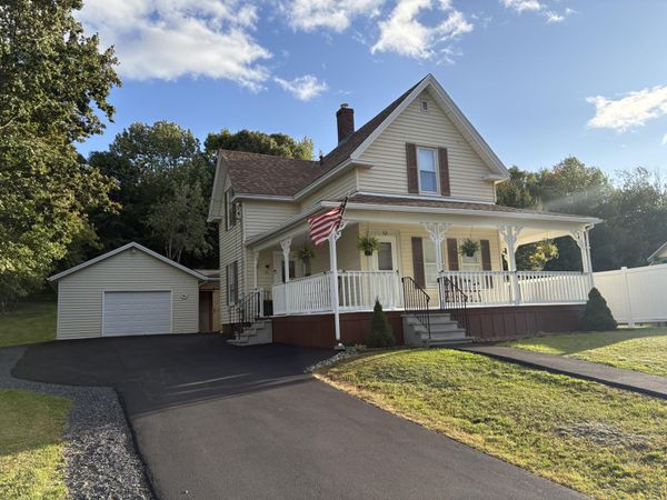 25 Hudson Avenue, Guilford, ME 04443