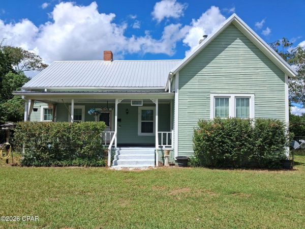 4404 Putnam Street , Marianna, FL 32446