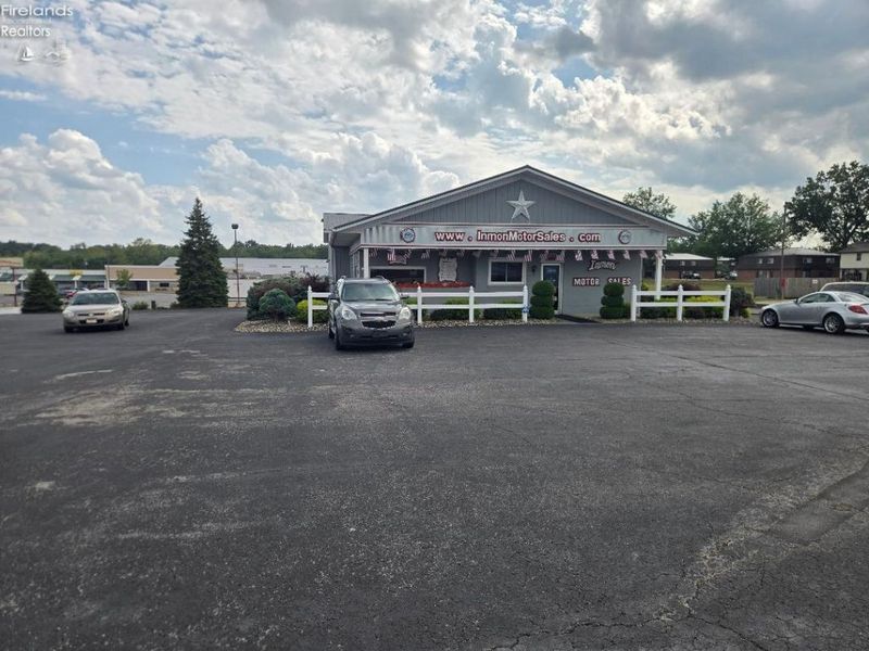 3 W Walton Street, Willard, OH 44890 Photo 2