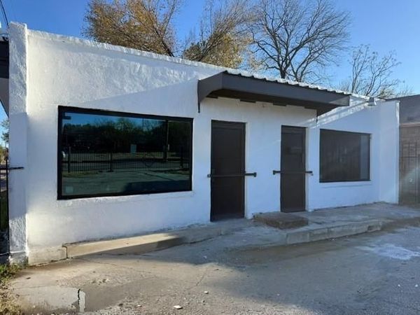 4126 Metropolitan Avenue, Dallas, TX 75210