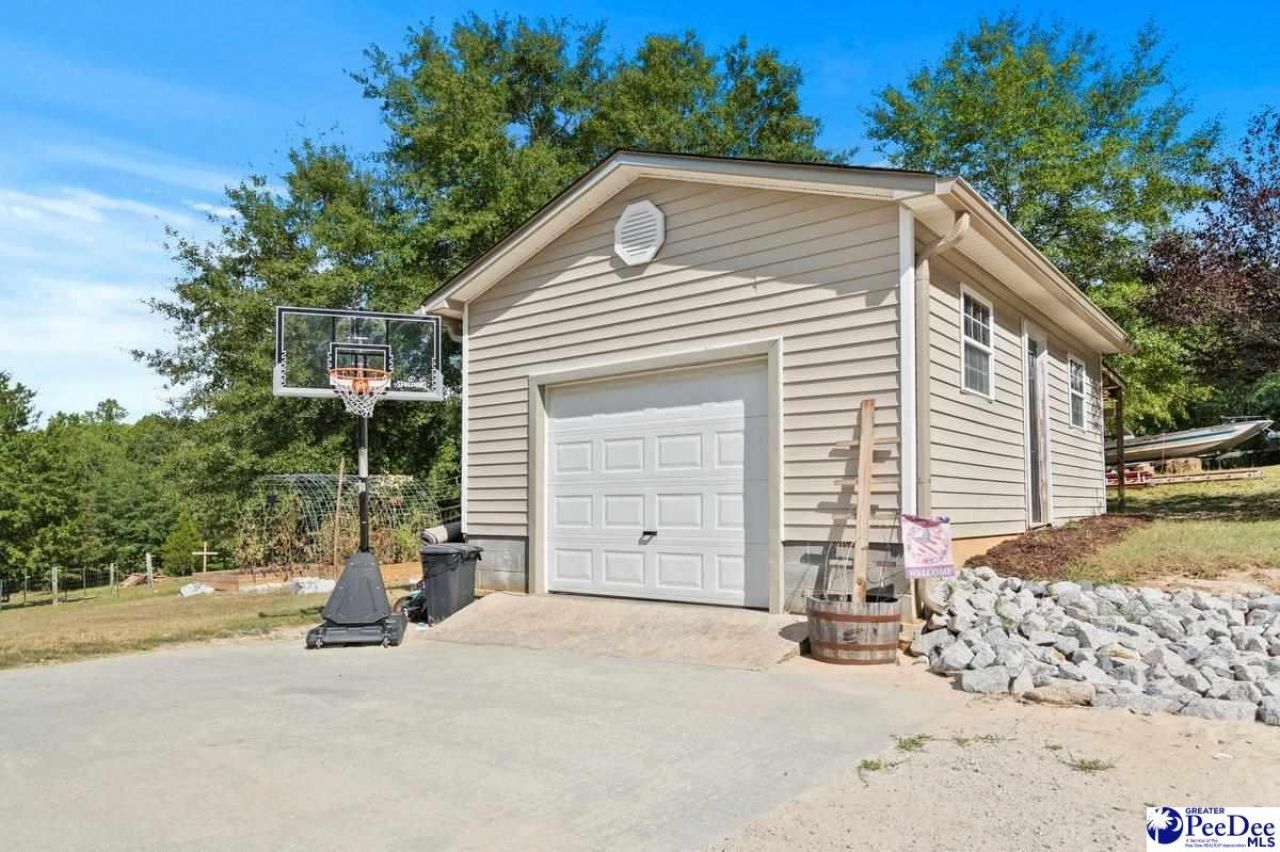361 Pine Rd Photo 37
