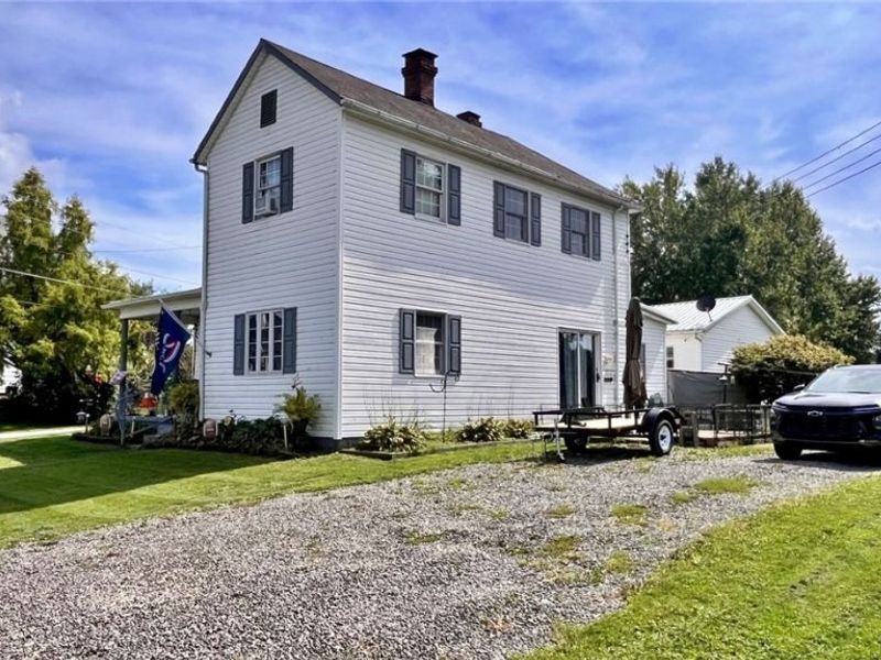 215 W Marietta Street, Woodsfield, OH 43793 Photo 4