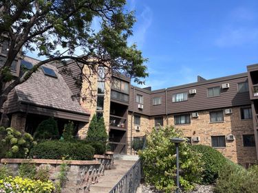 999 41st Avenue NE, Unit 302, Columbia Heights, MN 55421
