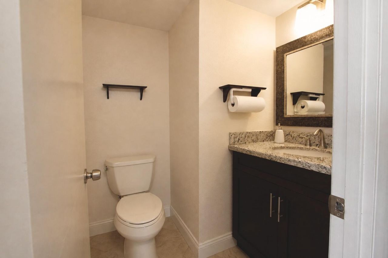 10777 W Sample Road, Unit 716, Coral Springs, FL 33065 Photo
