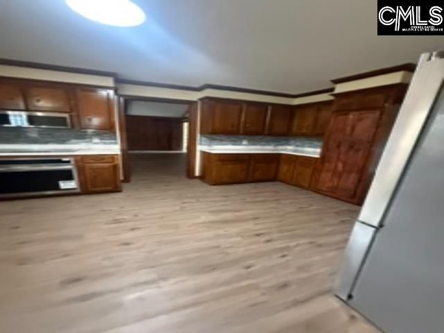 738 Kinlock Court Photo 4