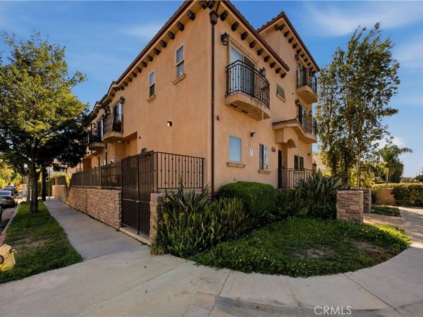 14702 Magnolia Boulevard, Unit 105, Sherman Oaks, CA 91403