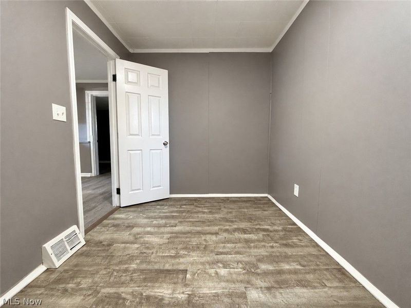 2408 Castle Avenue, Cleveland, OH 44113 Photo 6