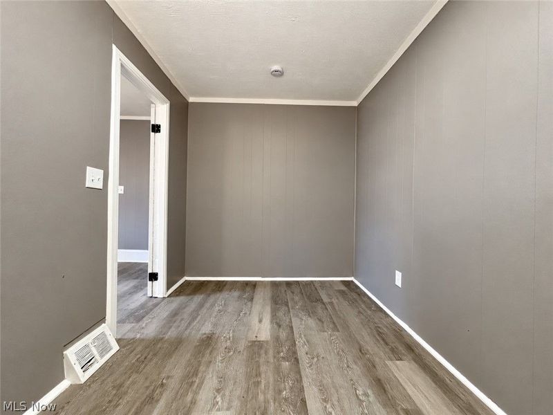 2408 Castle Avenue, Cleveland, OH 44113 Photo 9