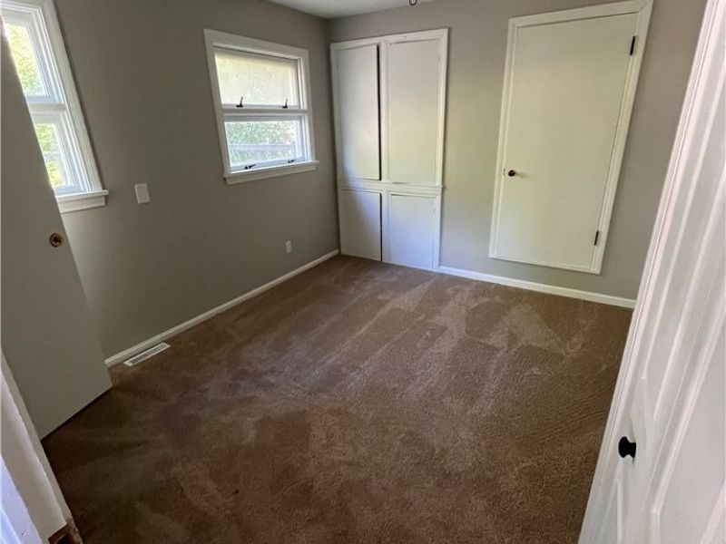 4459 Silverdale Road, North Olmsted, OH 44070 Photo 6