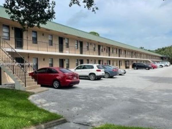 1021 SE Monterey Rd , Unit 1-20, Stuart, FL 34994