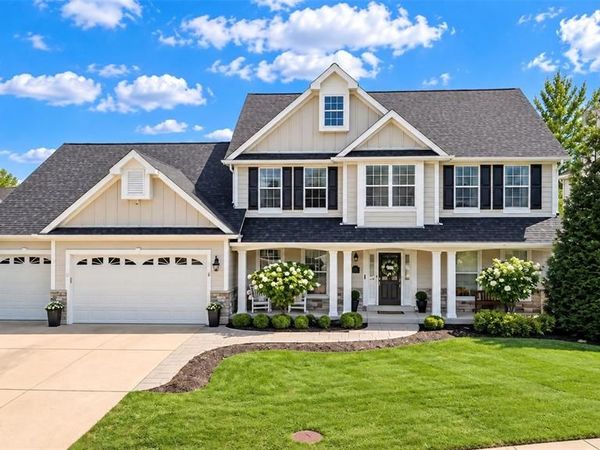 708 Lakeshore Manor Court, Wildwood, MO 63038