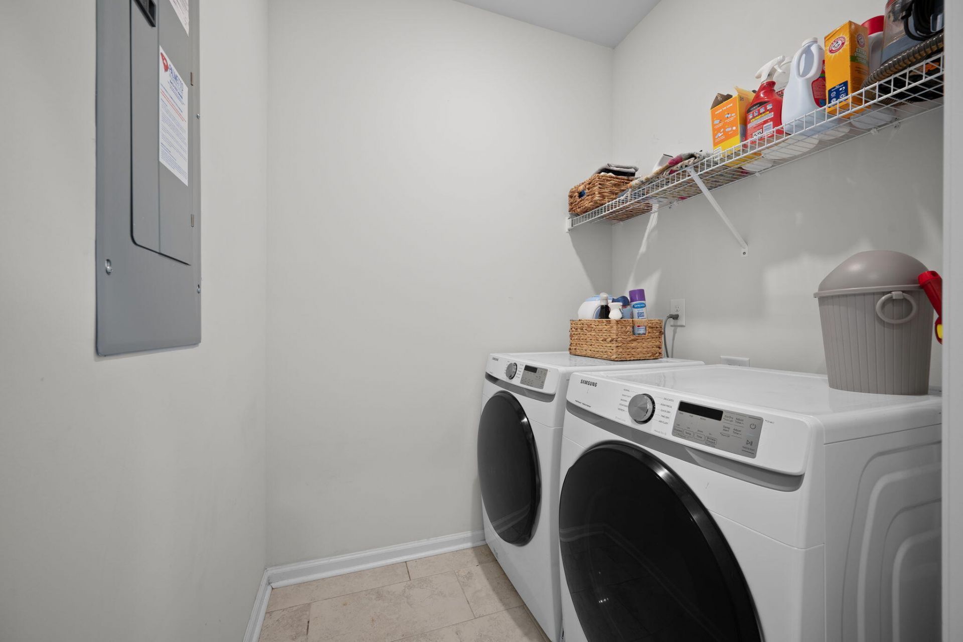 210 W Respite Lane Photo 49