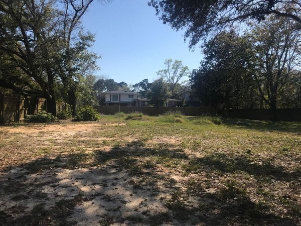 154 NW Beal Parkway, Fort Walton Beach, FL 32548