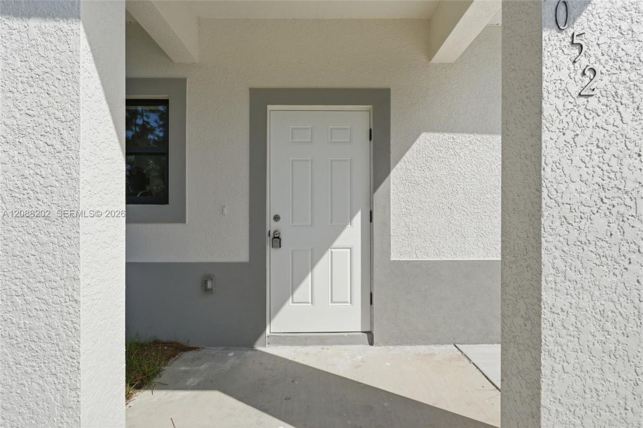156 Carousel Ave, La Belle, FL 33935 Photo